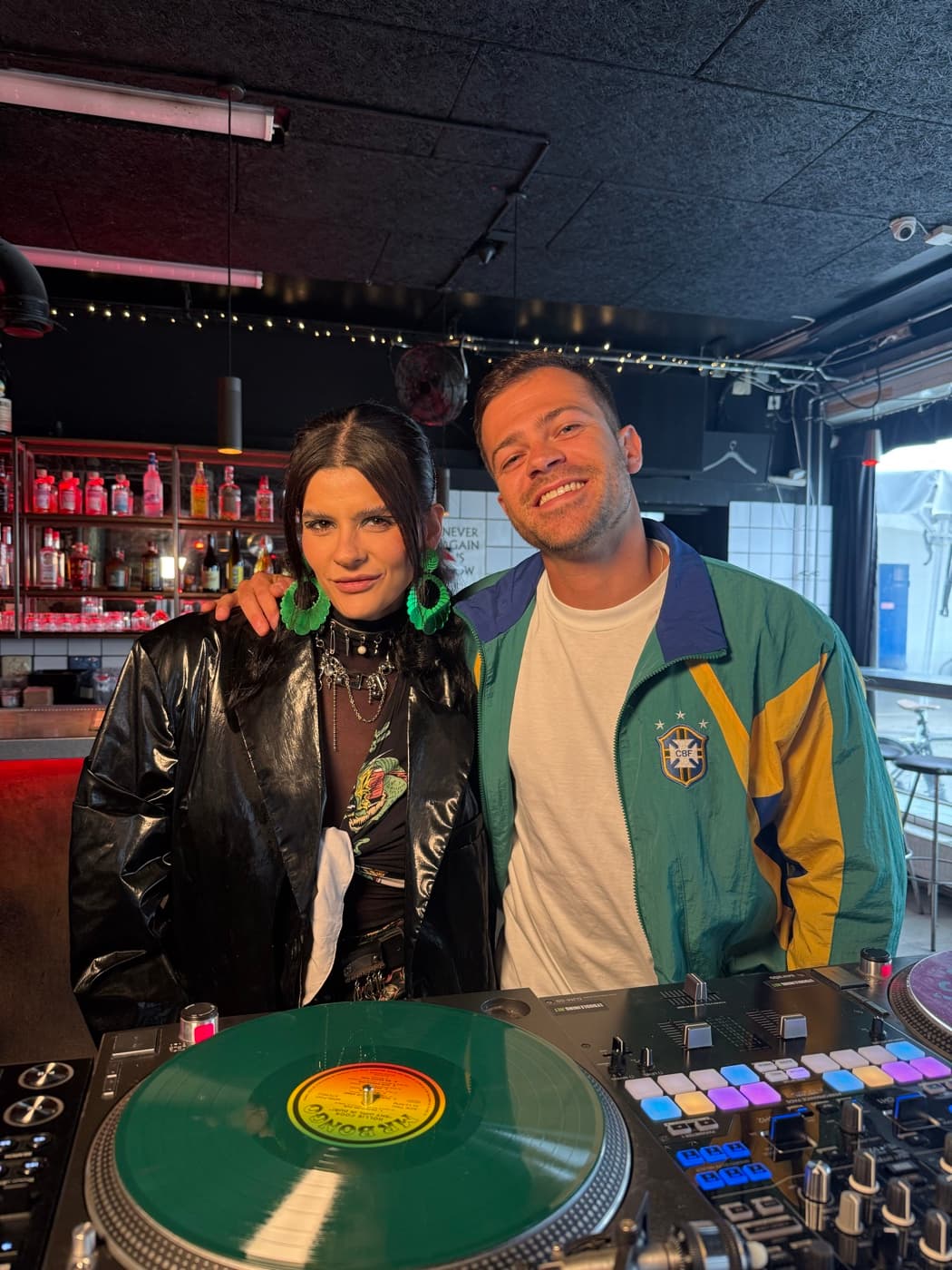 Bud Dub w/ Manuca & Luisa Viscardi